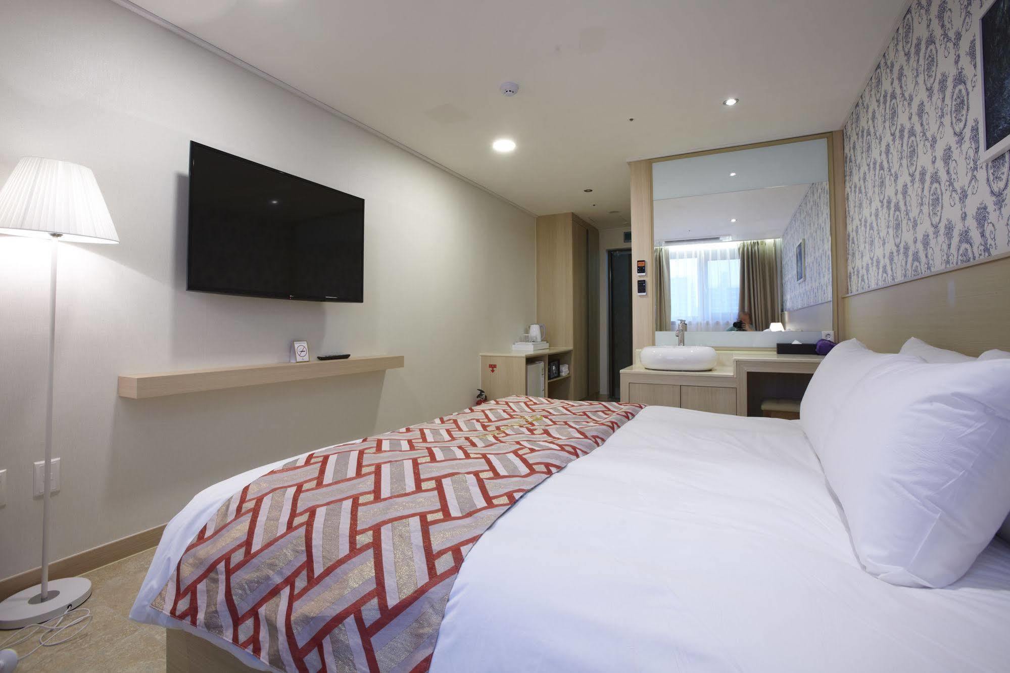 Hotel Sopra Incheon Cheongna Extérieur photo